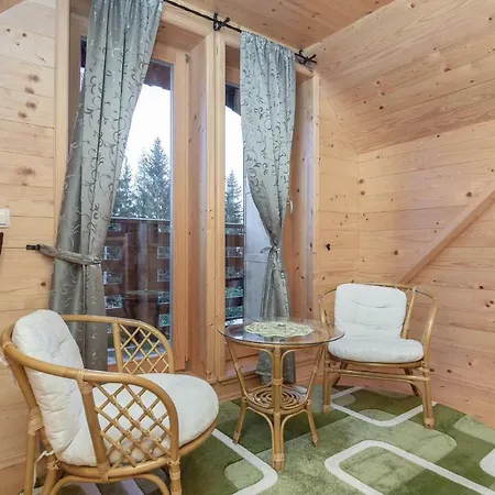 Three-bedroom Holiday In